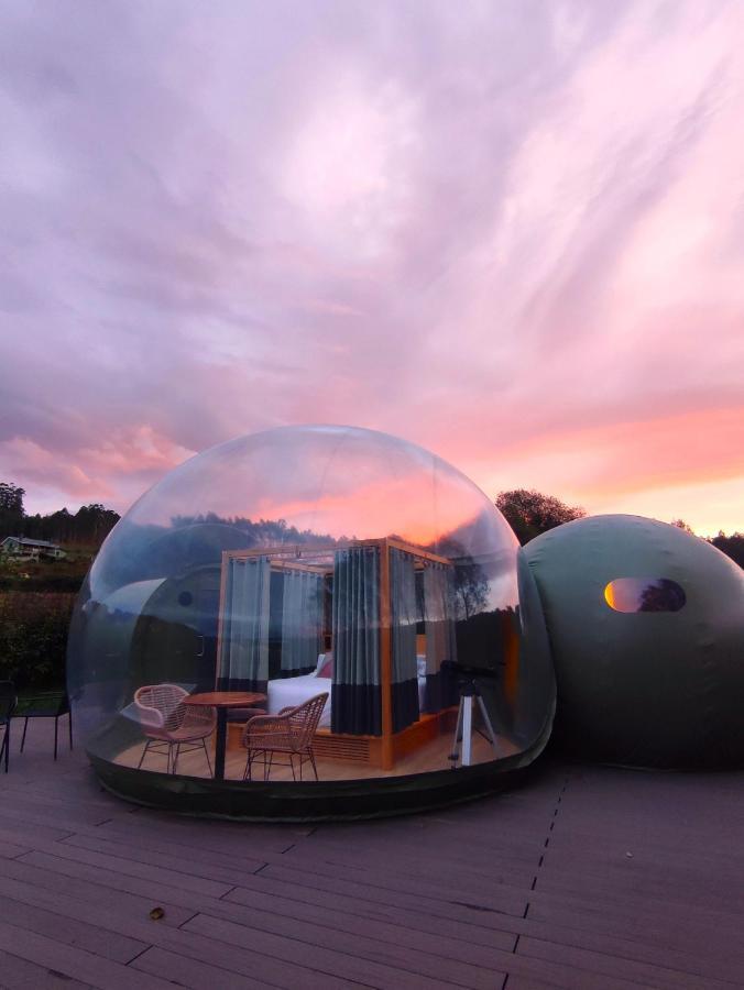 Luzada Glamping Burbujas - Designed For Adults Hotel Juances Bagian luar foto