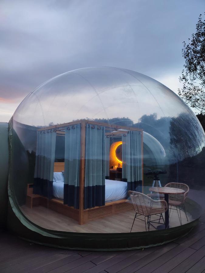 Luzada Glamping Burbujas - Designed For Adults Hotel Juances Bagian luar foto