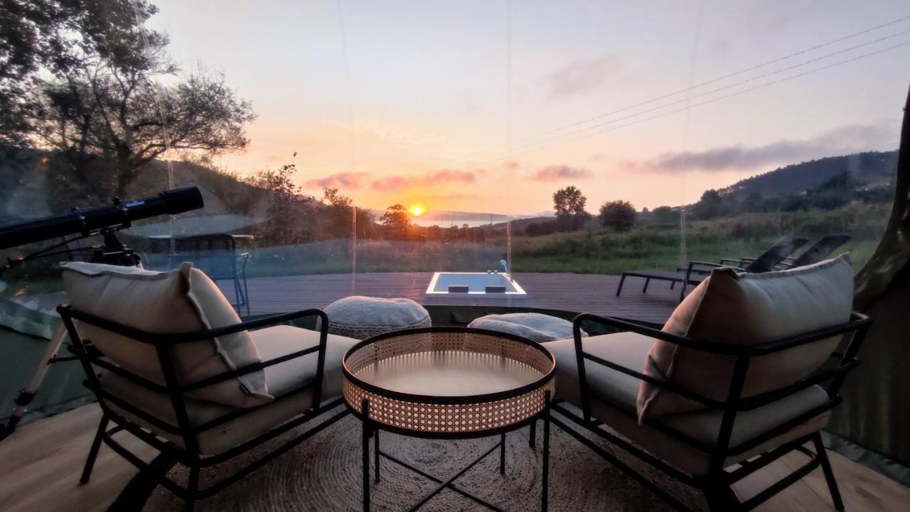 Luzada Glamping Burbujas - Designed For Adults Hotel Juances Bagian luar foto