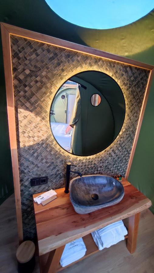 Luzada Glamping Burbujas - Designed For Adults Hotel Juances Bagian luar foto